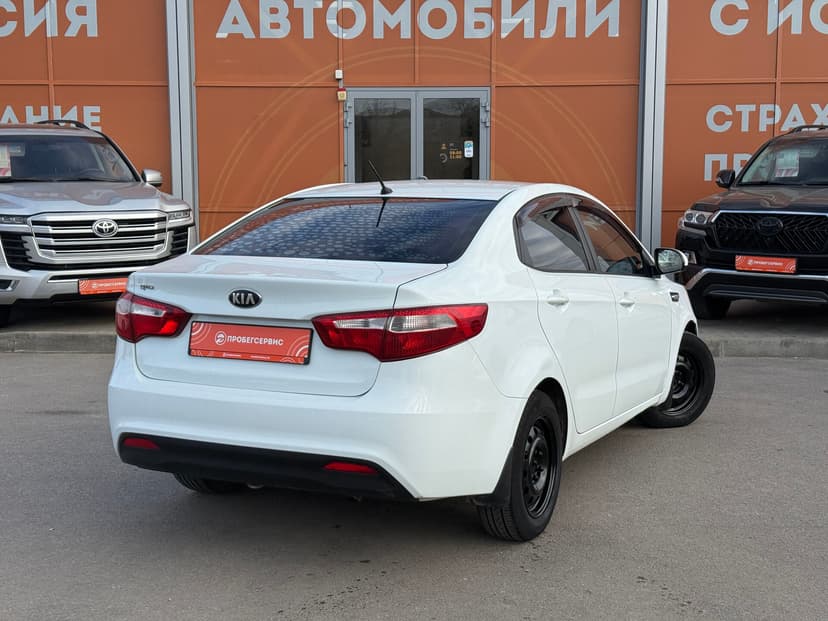 kia-rio-2013-653-4