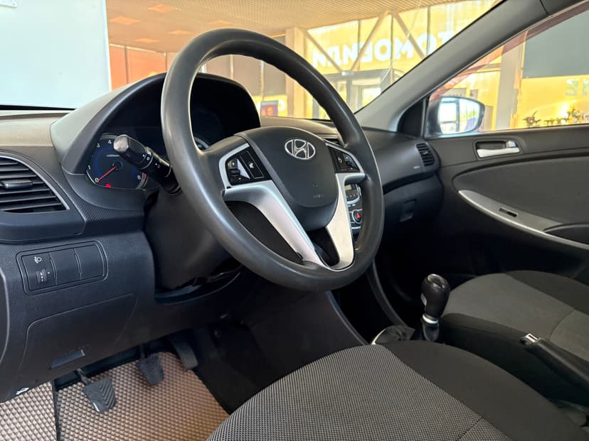 hyundai-solaris-2011-181-20