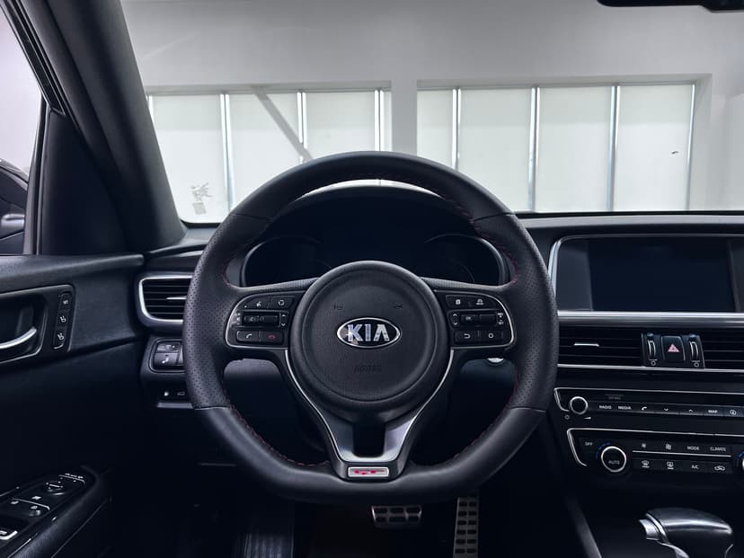 kia-optima-2017-2-17