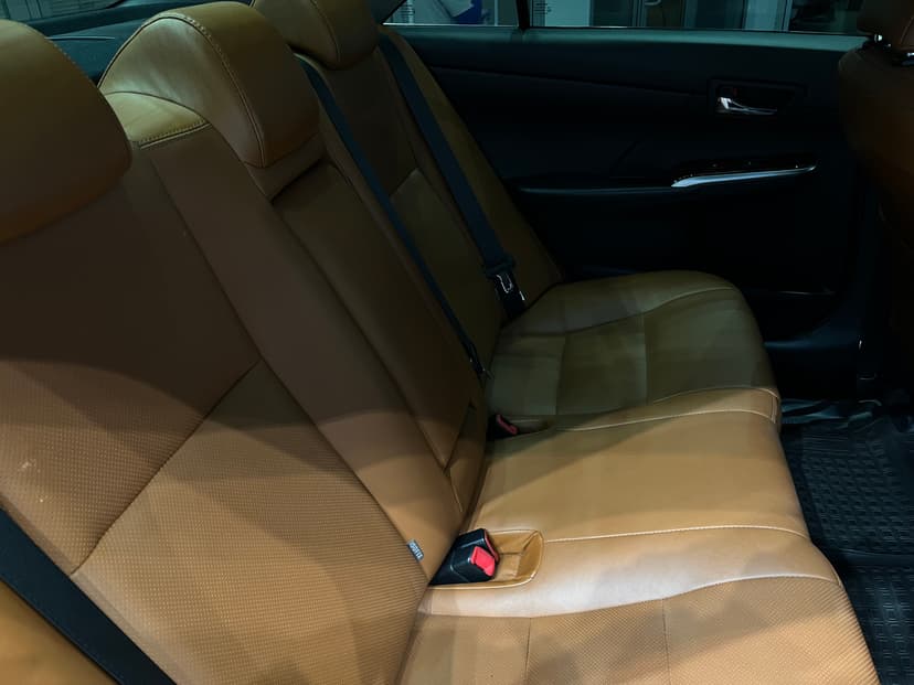 toyota-camry-2017-1100-18