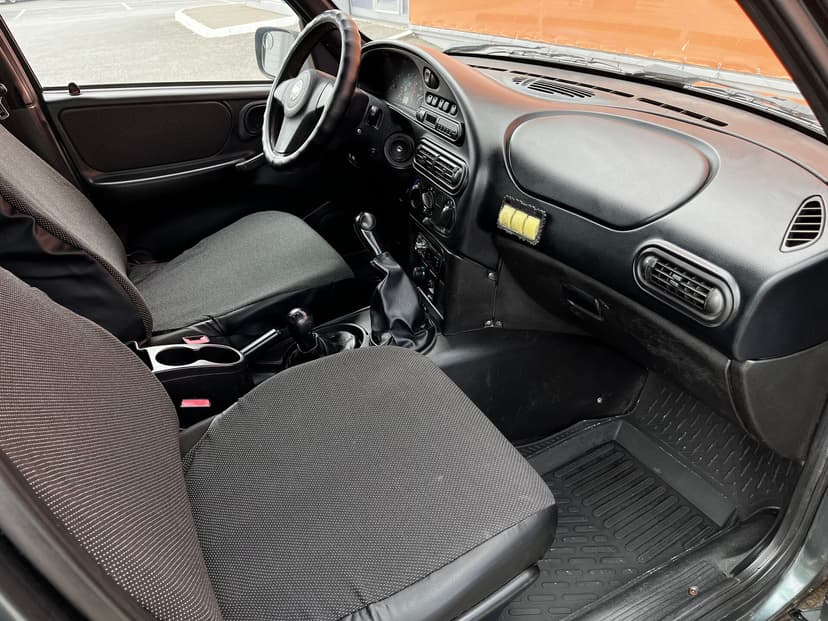 chevrolet-niva-2011-85-26