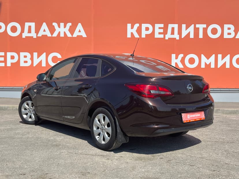 opel-astra-2013-57-6
