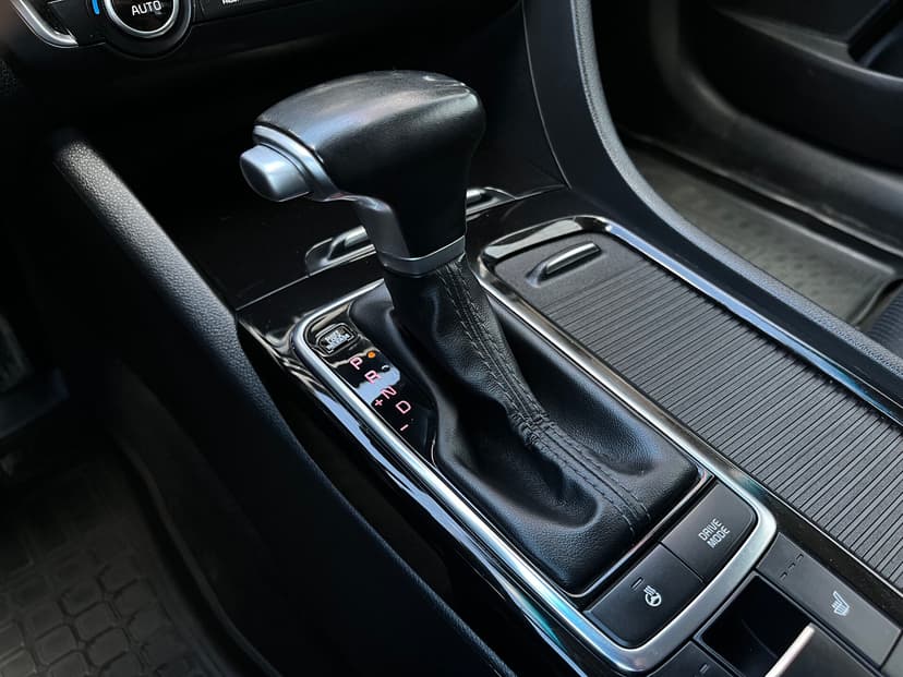 kia-optima-2018-65-17