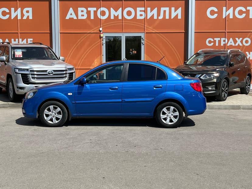 kia-rio-2010-208-7