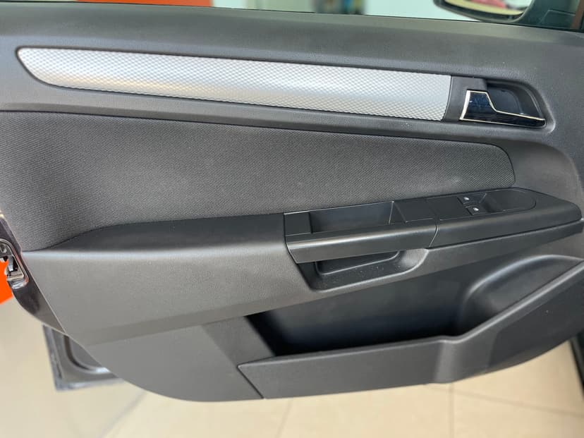 opel-astra-2005-261-17