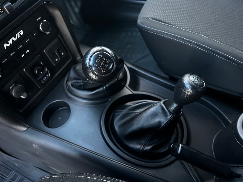 chevrolet-niva-2019-407-15