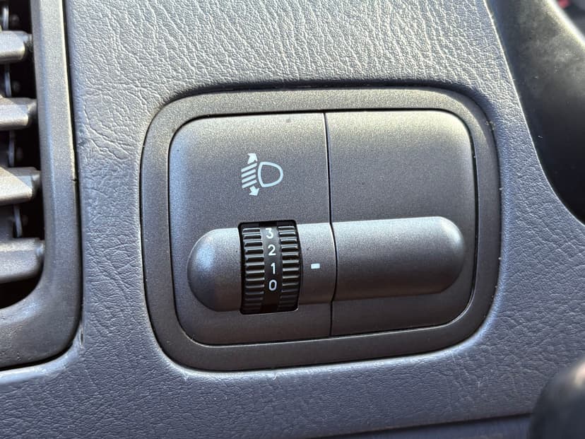 hyundai-accent-2005-220-16