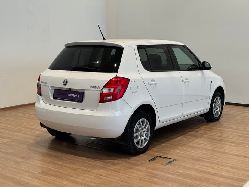 skoda-fabia-2013-620-1