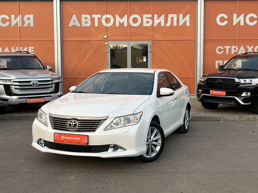 toyota-camry-2014-568-0