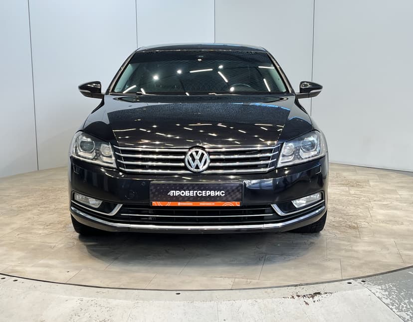 volkswagen-passat-2012-1214-8