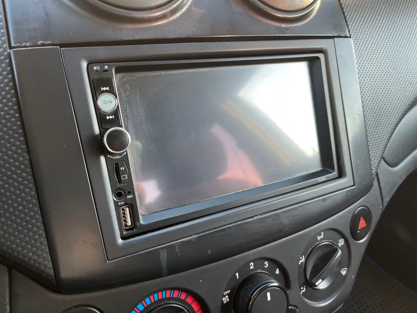 chevrolet-aveo-2011-209-13