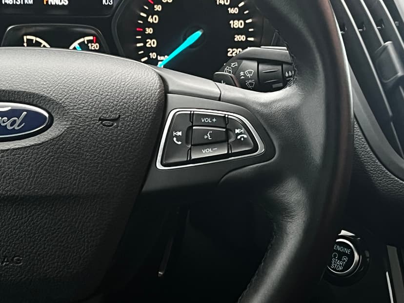 ford-kuga-2016-477-14