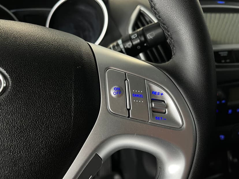 hyundai-ix35-2012-37-11