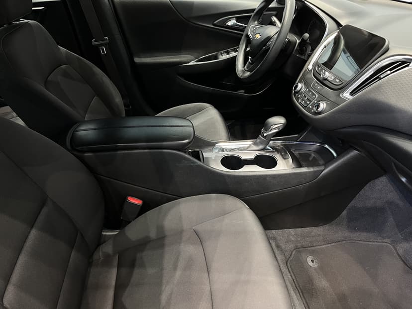 chevrolet-malibu-2021-1110-14