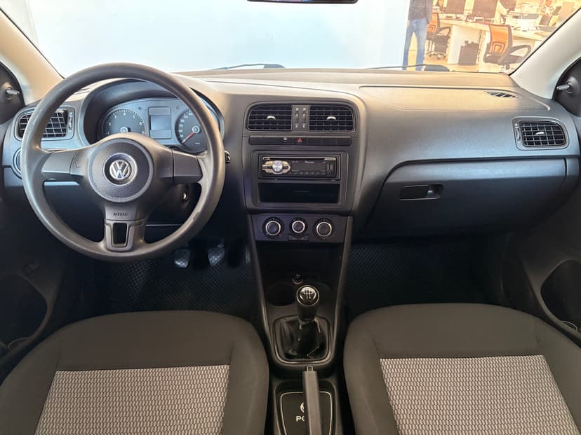 volkswagen-polo-2013-313-10
