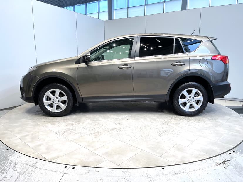 toyota-rav4-2013-1124-1