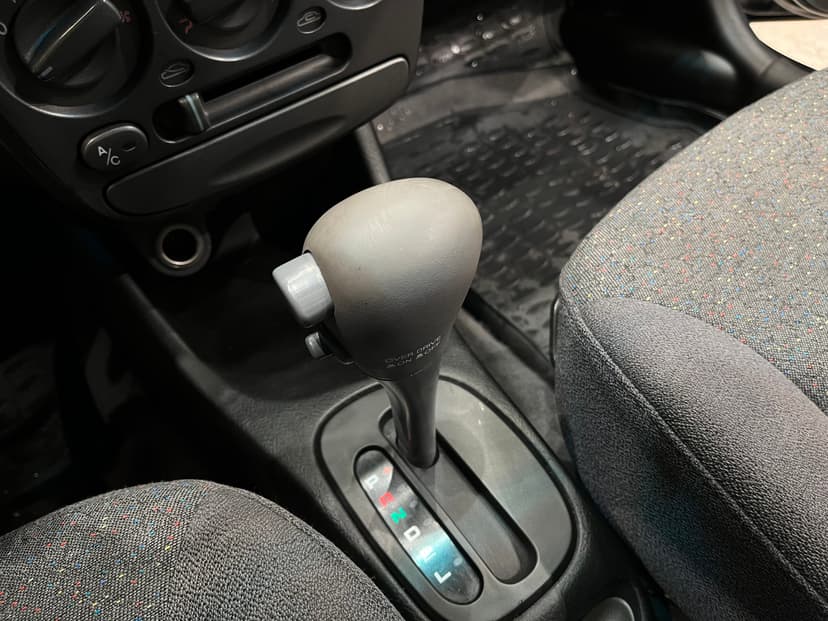 hyundai-accent-2005-1088-9