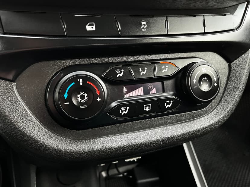 ваз (lada)-vesta-2021-563-11