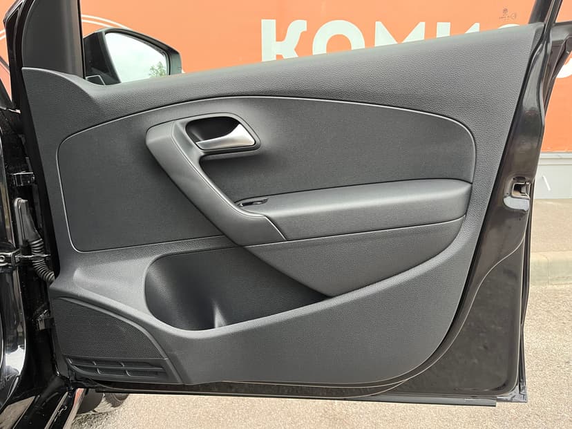 volkswagen-polo-2019-92-25