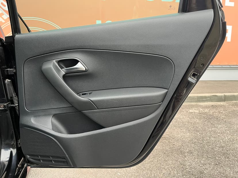 volkswagen-polo-2019-92-23