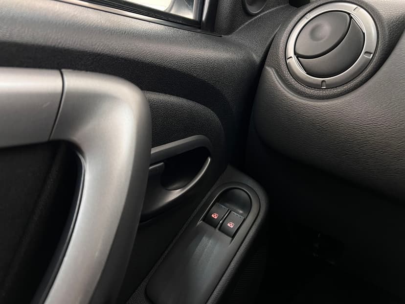 renault-duster-2013-321-18