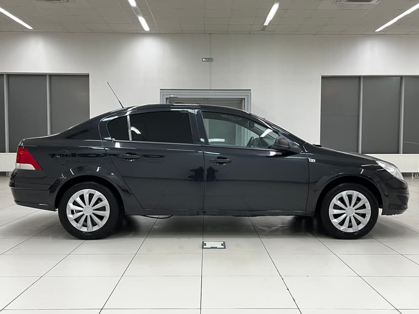 opel-astra-2013-677-3