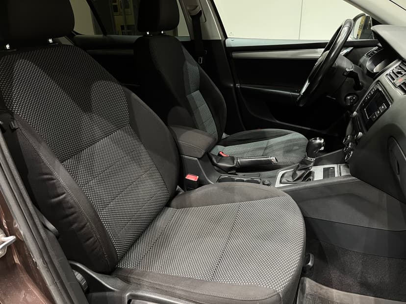 skoda-octavia-2015-1127-17