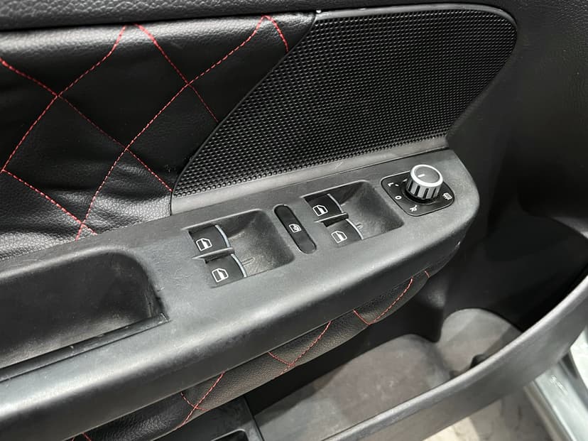 volkswagen-golf-2005-1180-13