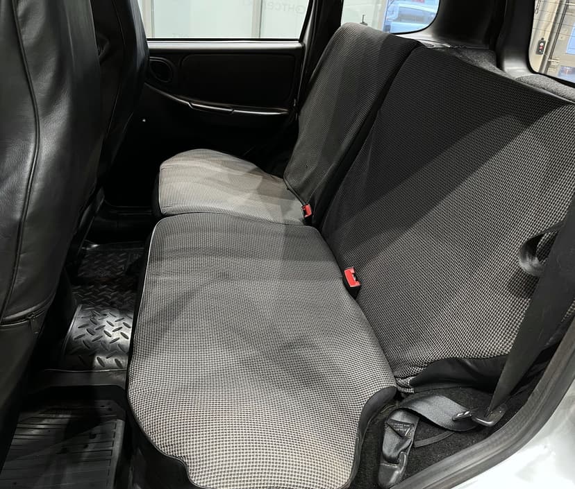 chevrolet-niva-2012-374-13