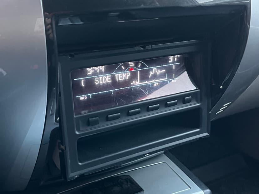 mitsubishi-pajero sport-2011-54-10
