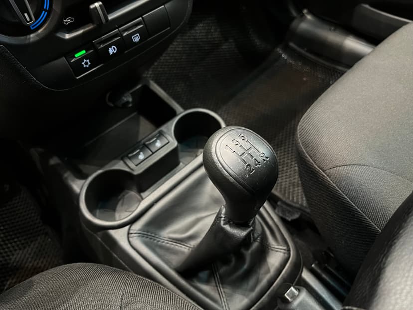 ваз (lada)-granta-2019-1085-8