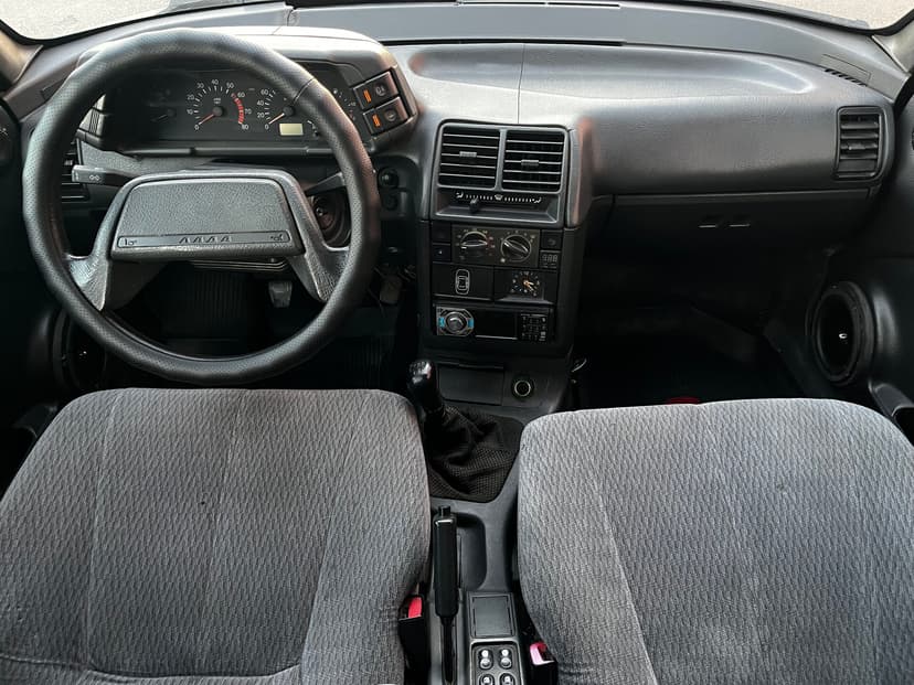 ваз (lada)-2112-2004-370-3