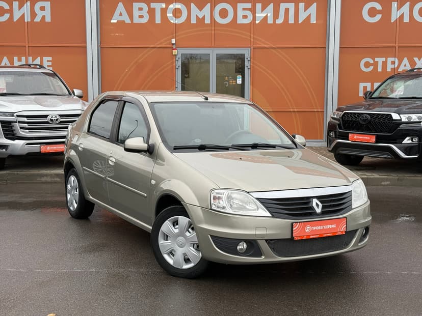 renault-logan-2011-576-2