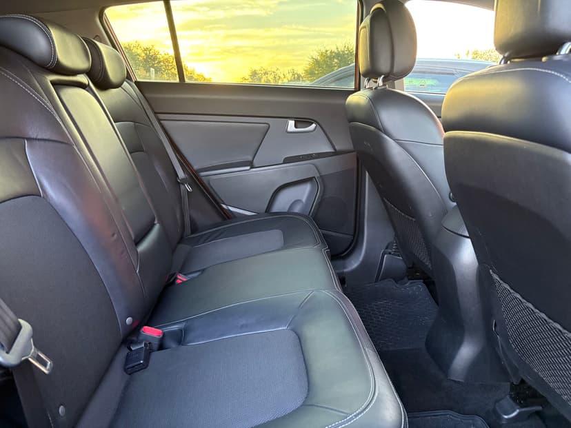 kia-sportage-2011-134-30