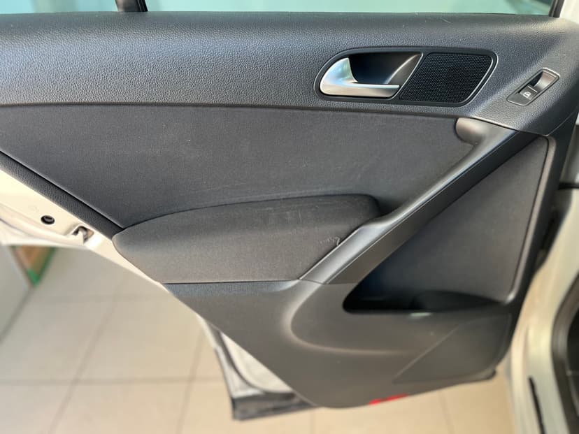 volkswagen-tiguan-2012-409-18