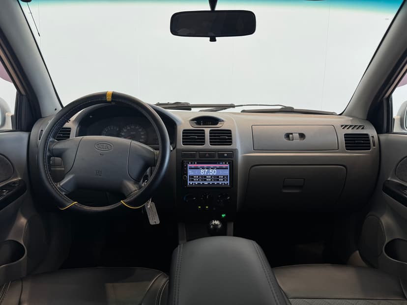 kia-rio-2003-328-8