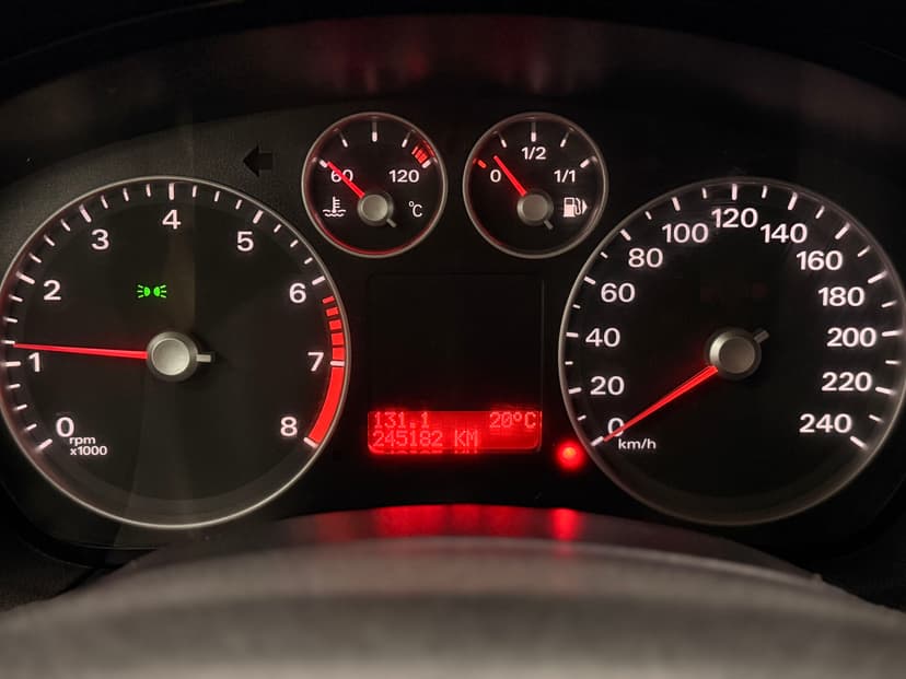 ford-focus-2007-789-15