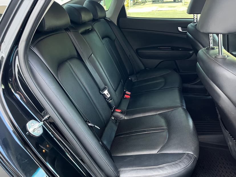 kia-optima-2018-65-28