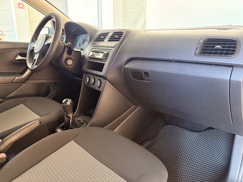 volkswagen-polo-2013-313-20