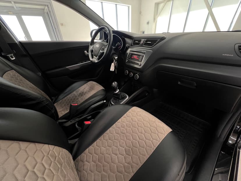 kia-rio-2015-7-31
