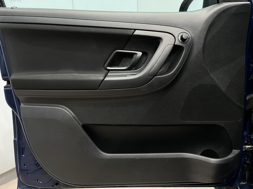 skoda-fabia-2013-1160-12