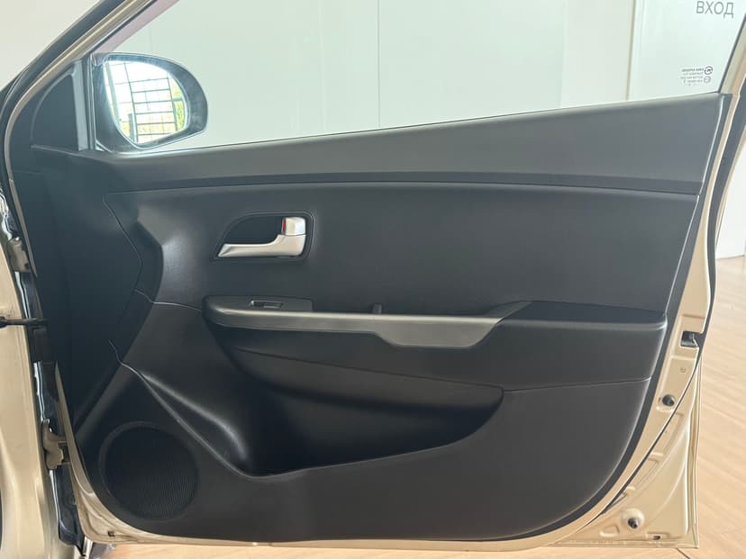 kia-rio-2013-504-19