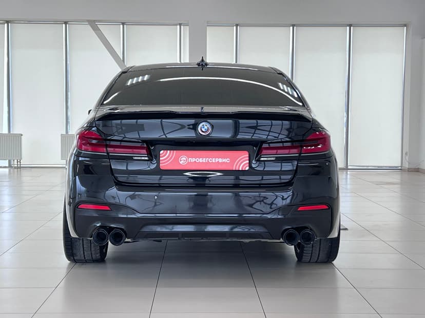 bmw-5 серия-2017-10-5