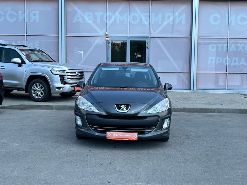 peugeot-308-2011-165-1
