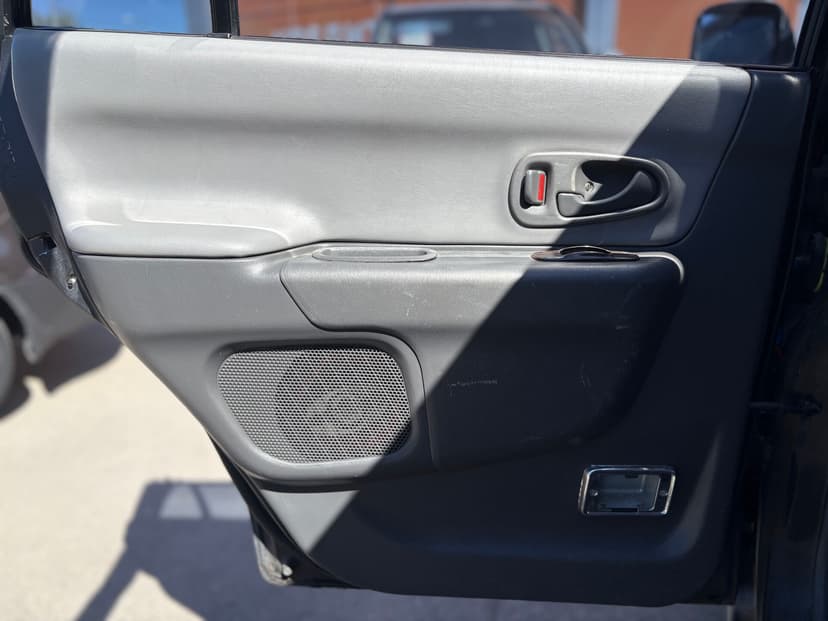 mitsubishi-pajero sport-2002-230-27