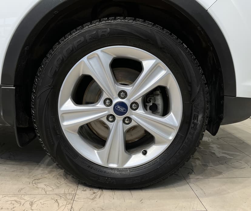 ford-kuga-2013-1108-4