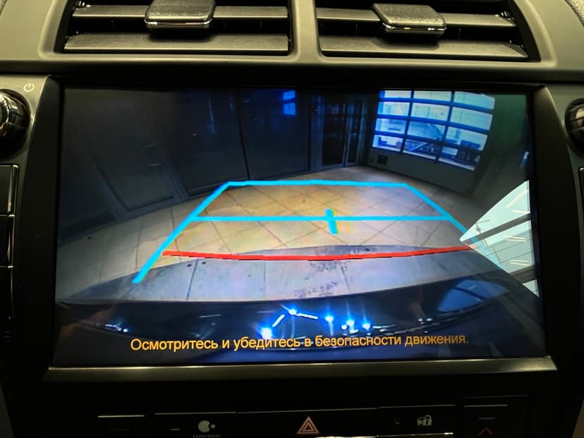 toyota-camry-2017-1100-11