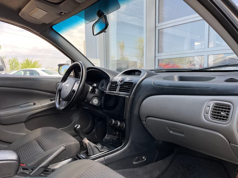 nissan-almera classic-2008-174-27