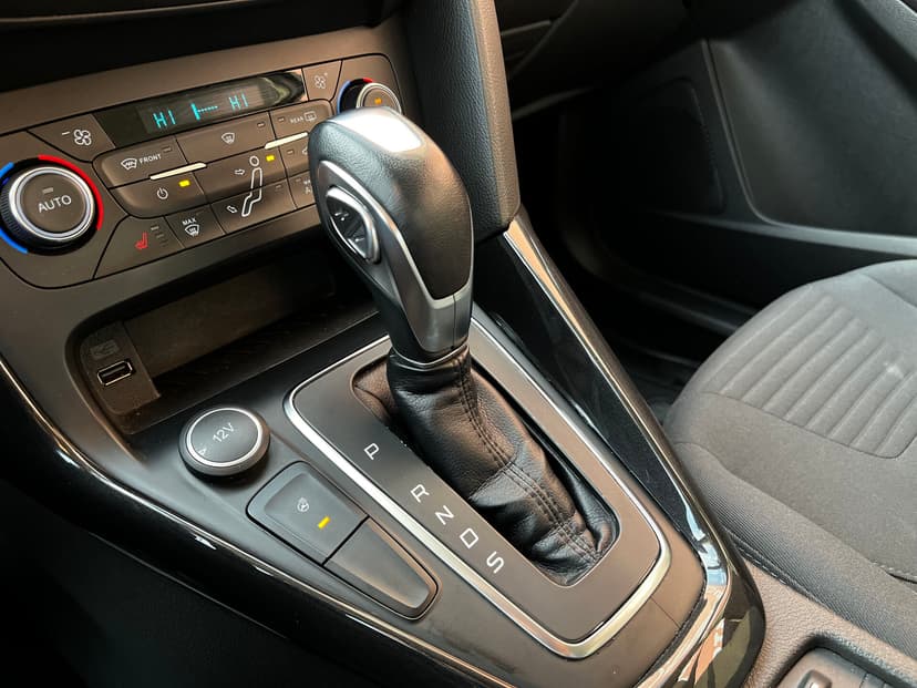 ford-focus-2015-545-20