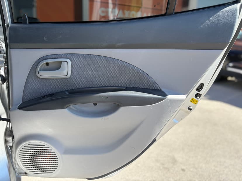 kia-picanto-2007-240-24